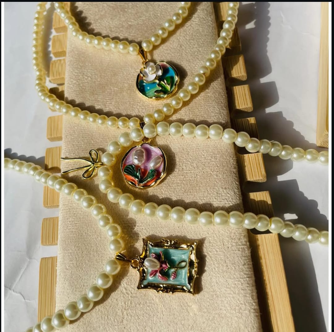 Handcrafted Pearl Necklace